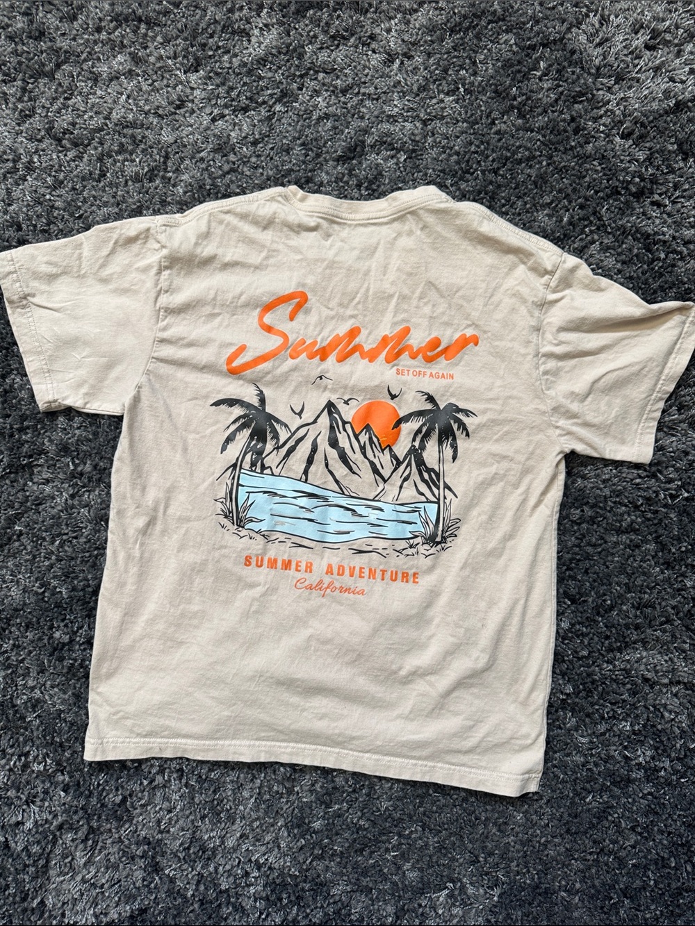 Summer Adventure California Graphic T-Shirt  Mens Medium